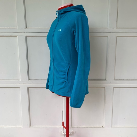 The North Face Polartec Classic Fleece Jacket - Picture 2 of 15